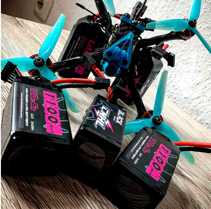 CNHL Black Series 1100mAh 22.2V 6S 100C LiPo Battery (XT60 Plug) - Zencopter