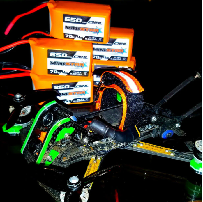 CNHL MiniStar Series 650mAh 14.8V 4S 70C LiPo Battery (XT30U Plug) - Zencopter