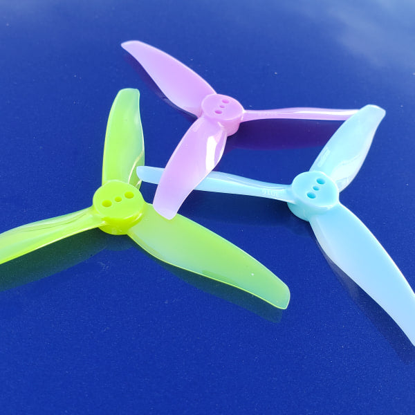 Gemfan 3016 Hurricane 3-Blade Propellers – 2 Pairs (Choose Shaft Size: 1.5mm or 2mm – Purple)